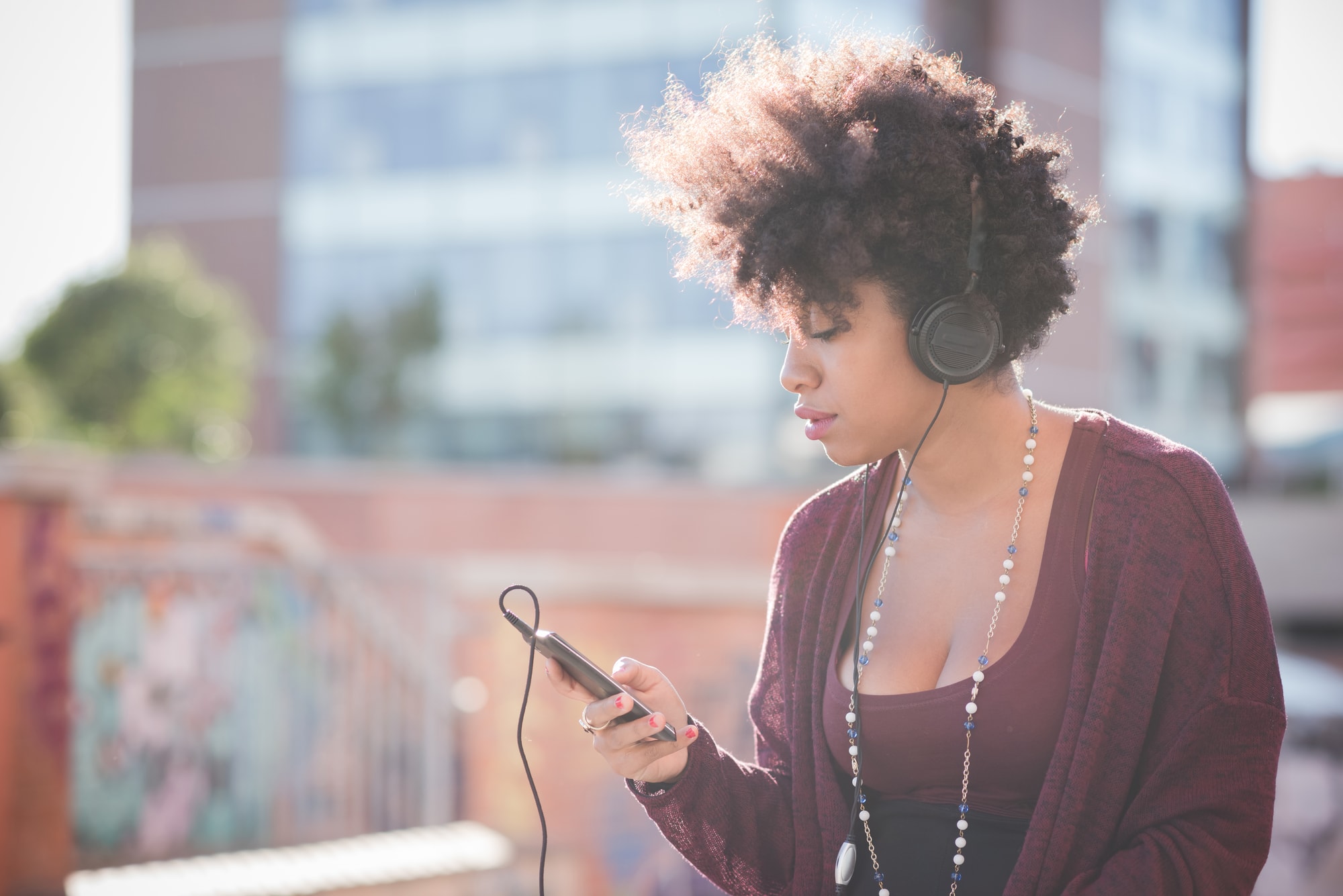 Connected Speech: 3 dicas para aprender linking sounds com músicas